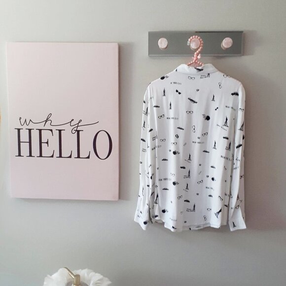 EUC Max Jeans New York City graphic white long sleeve blouse, S - Picture 3 of 5